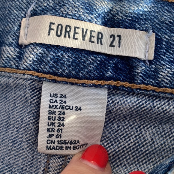 Forever 21 Ripped Destroyed High-rise Mom Jeans - Picture 3 of 4